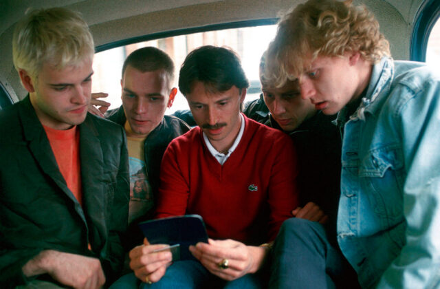 JOHNNY LEE MILLER as Sick Boy, EWAN MCGREGOR as Renton, ROBERT CARLYLE as Begbie, EWEN BREMNER as Spud, KEVIN MCKIDD as Tommy in ‘Trainspotting’
