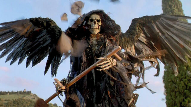 A scene from Cemetery Man.